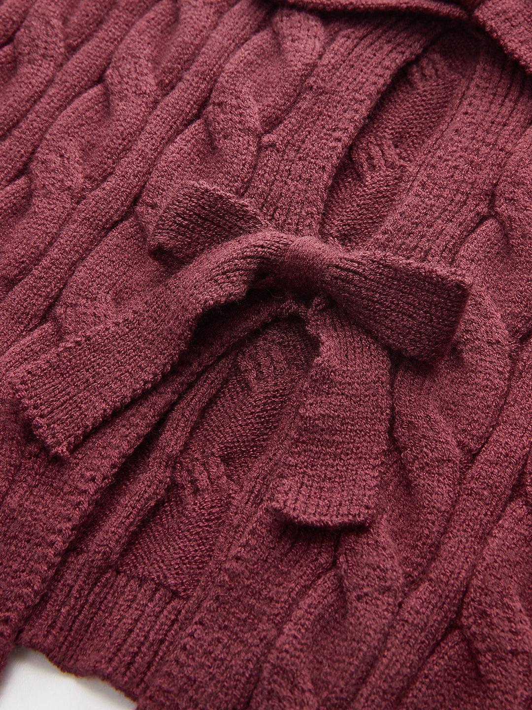 Pullover-Weste mit Schleifenausschnitt