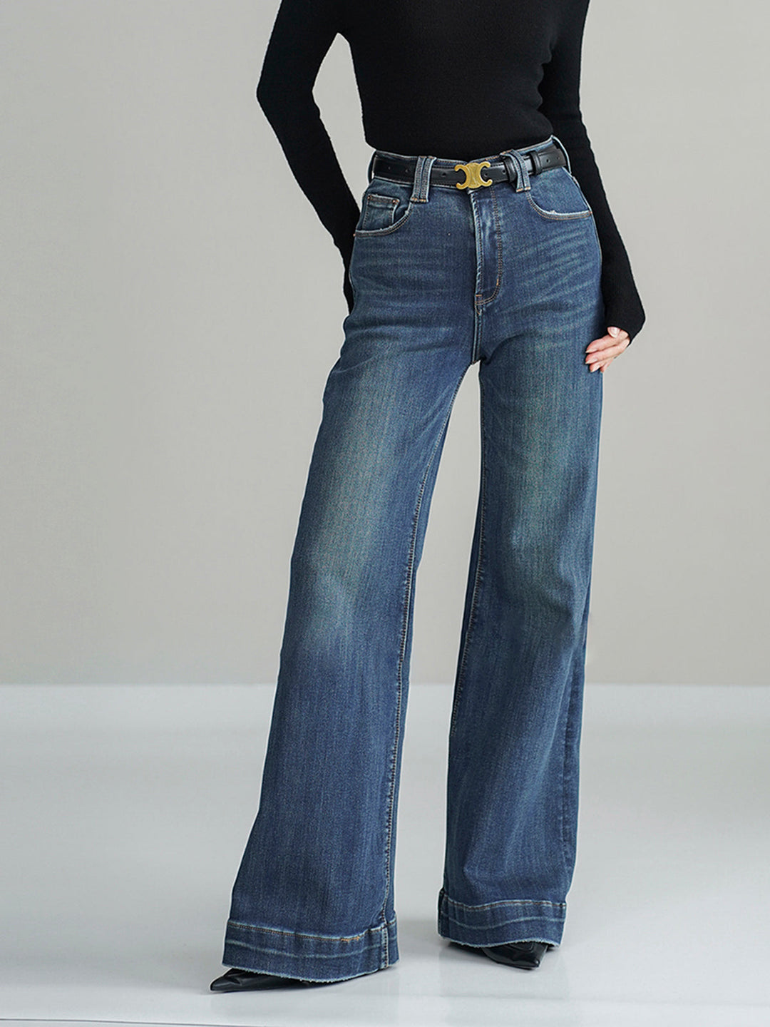 Mittelhohe Bootcut-Jeans ohne Gürtel