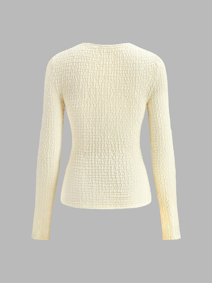 Plissee-T-Shirt mit Metallo-Ring-Ausschnitt