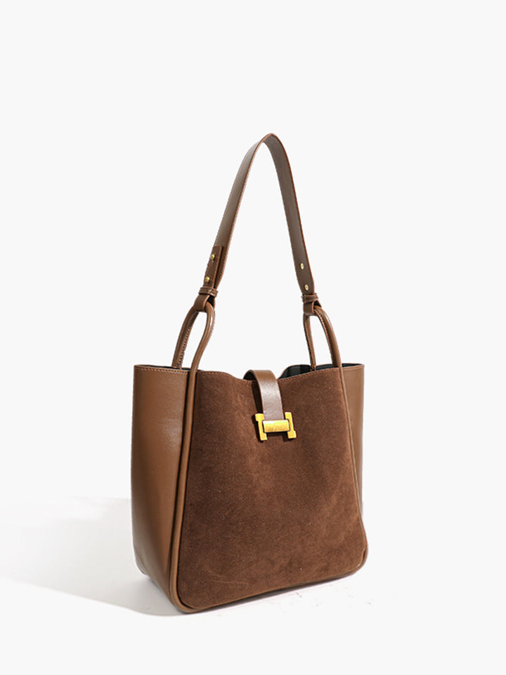 Stautasche mit Metalldetail