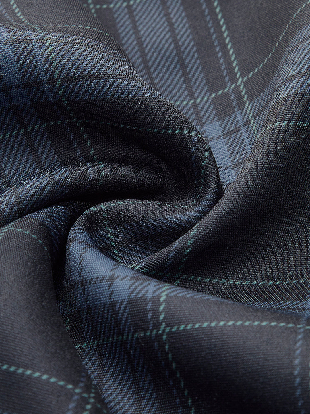 Gekleidetes Kleid mit Falten und Reißverschluss