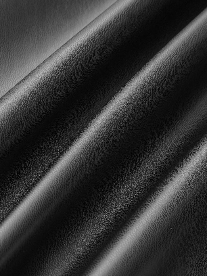 Kleid aus Kunstleder ohne Ärmel mit Gürtel