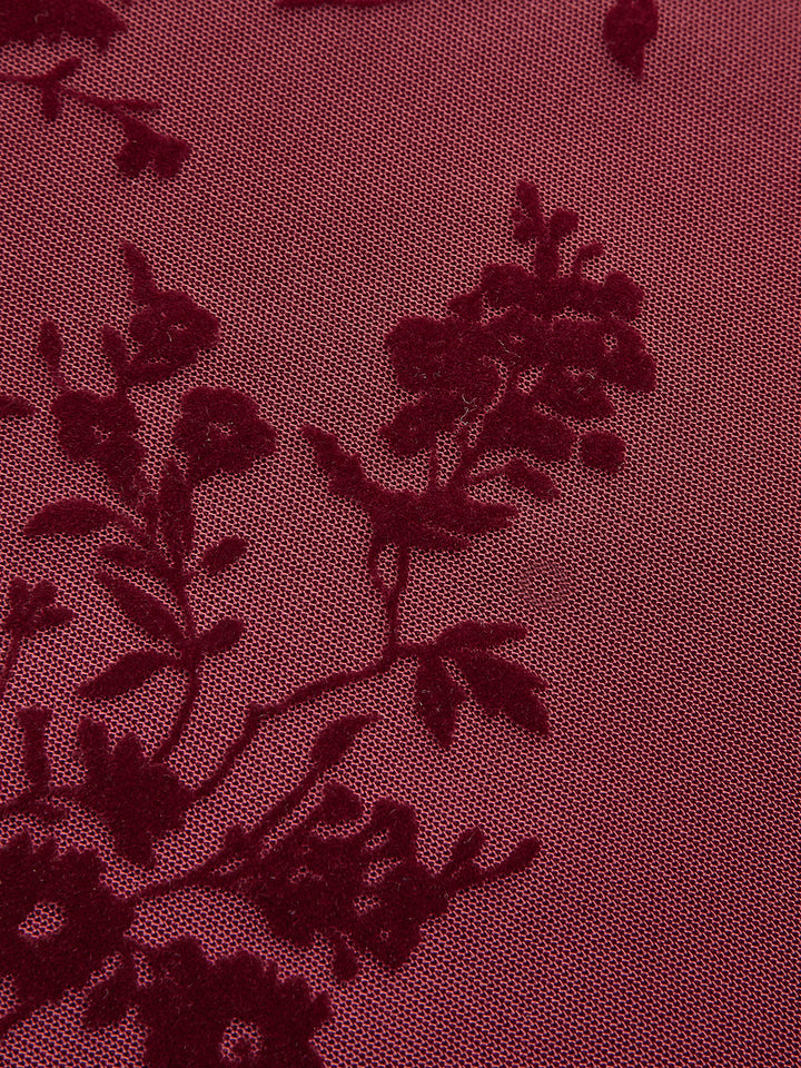 Florales Kleid mit Rüschensaum und Bindegürtel