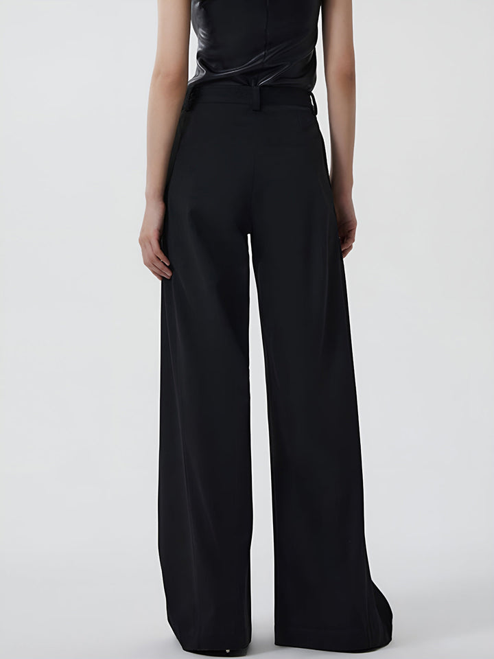 Schlichte Hose mit Reißverschluss