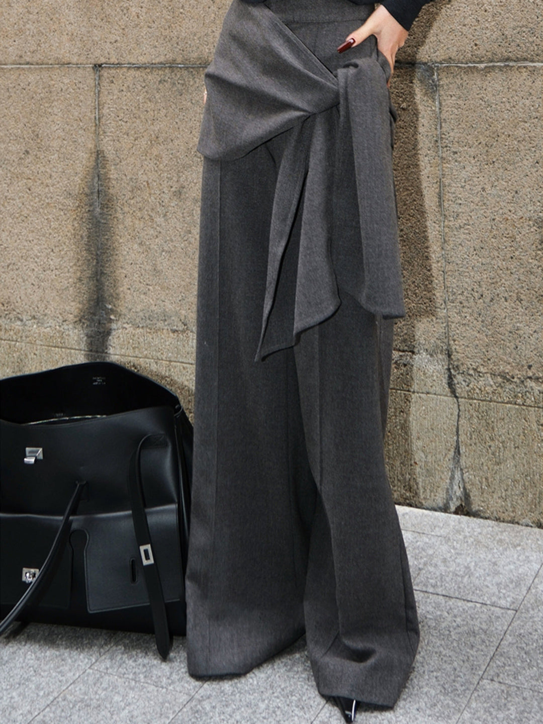 Utility Mid-Waist Knotted Design Hose