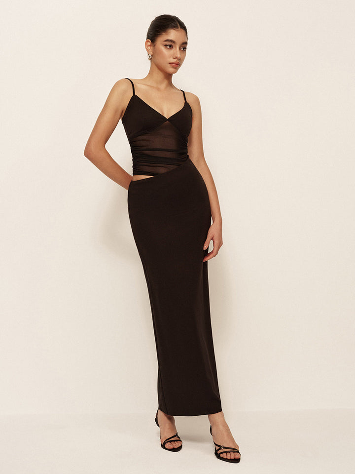 Halbdurchsichtiges Kleid mit tiefem V-Ausschnitt und asymmetrischer Raffung