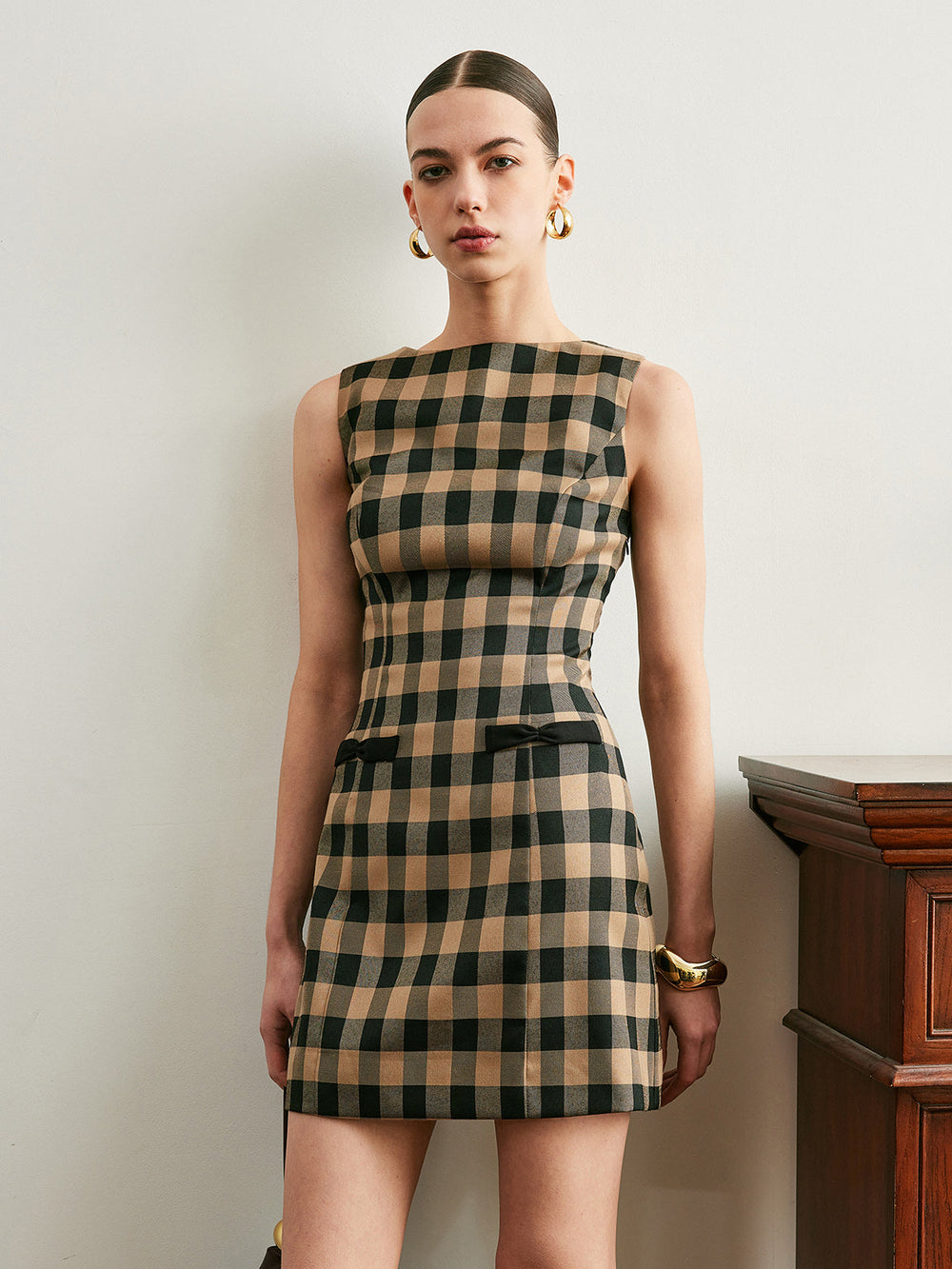 Vintage kariertes ärmelloses Kleid mit Schleife