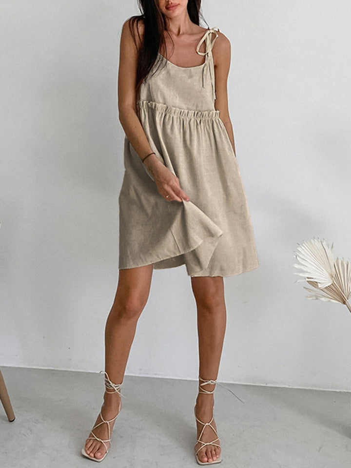 Levanzo Kleid mit gebundenen Trägern und kurzen Ärmeln