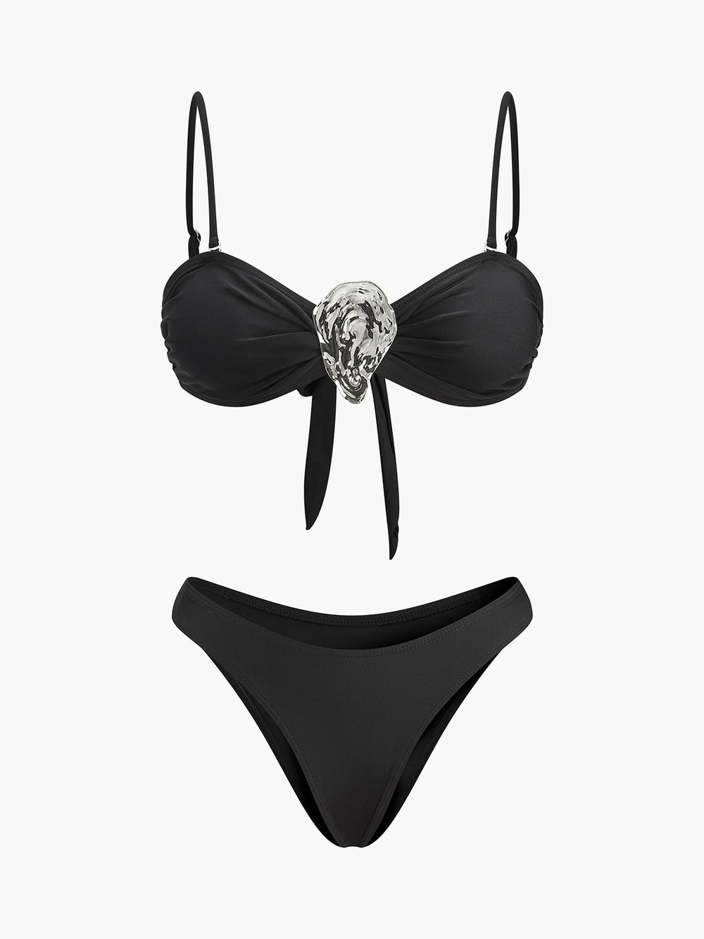 Bikini-Set mit Metall-Akzenten und Bindung vorne