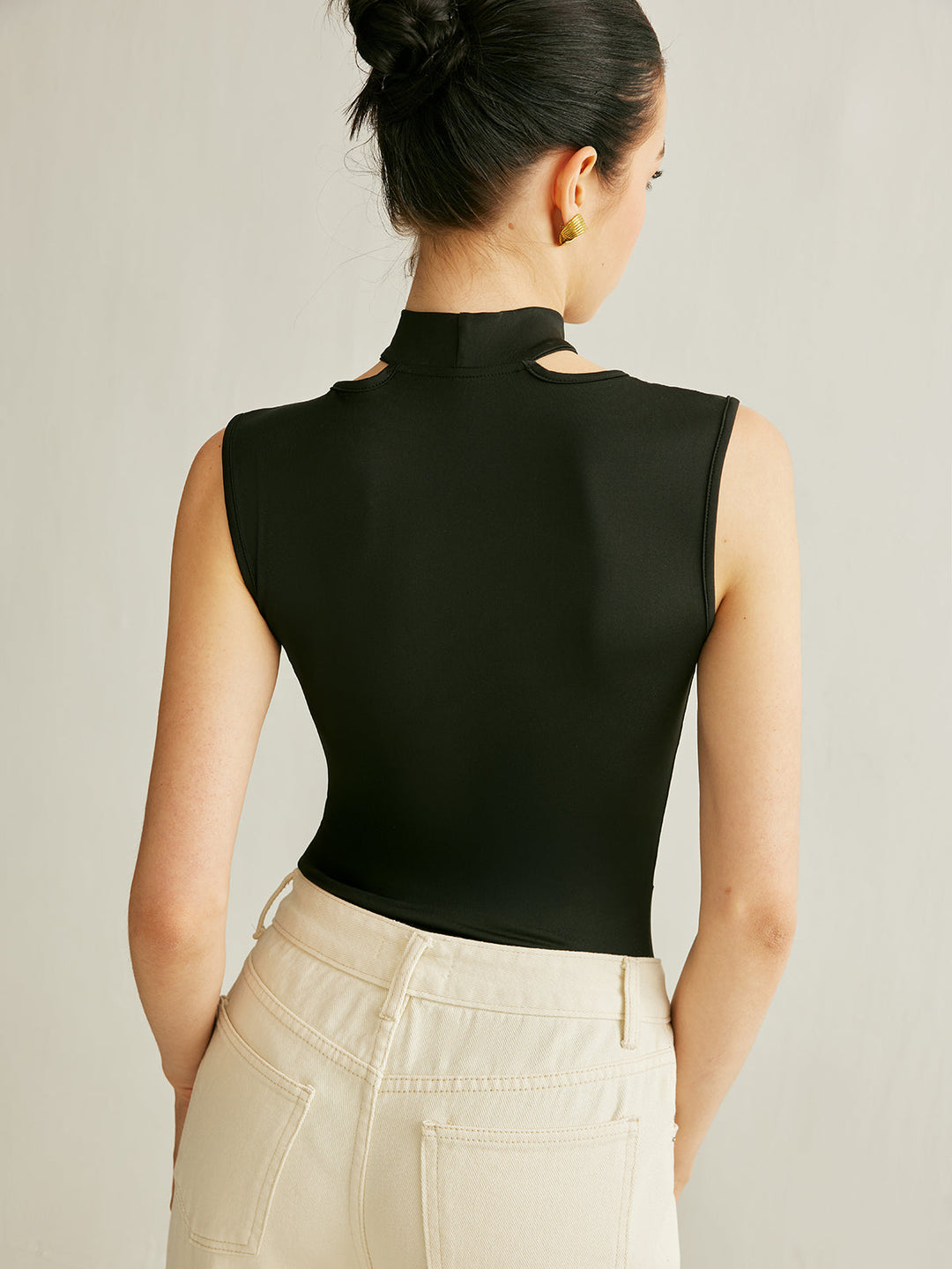 Athleisure ärmelloser Body mit Cutout