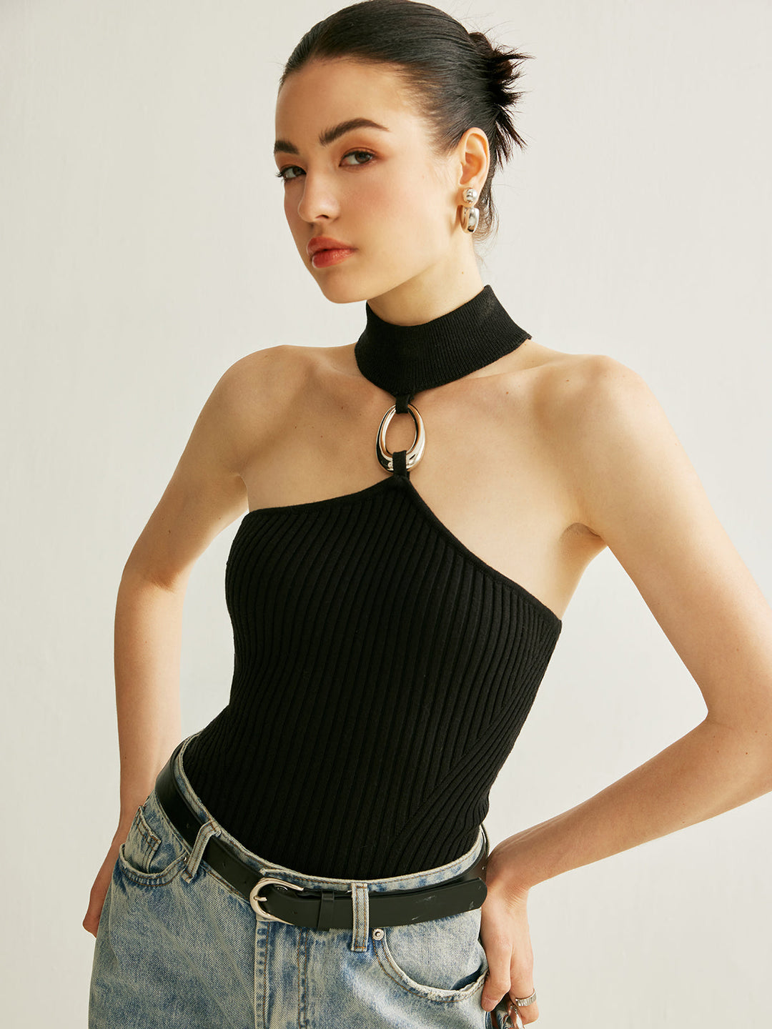 Ring Detail Geripptes Neckholder-Top