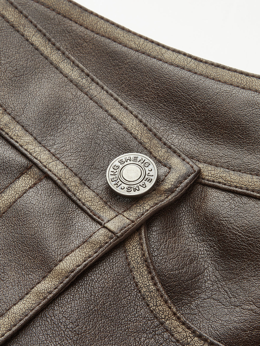 Button Pocket Faux Leather Skirt auf Deutsch