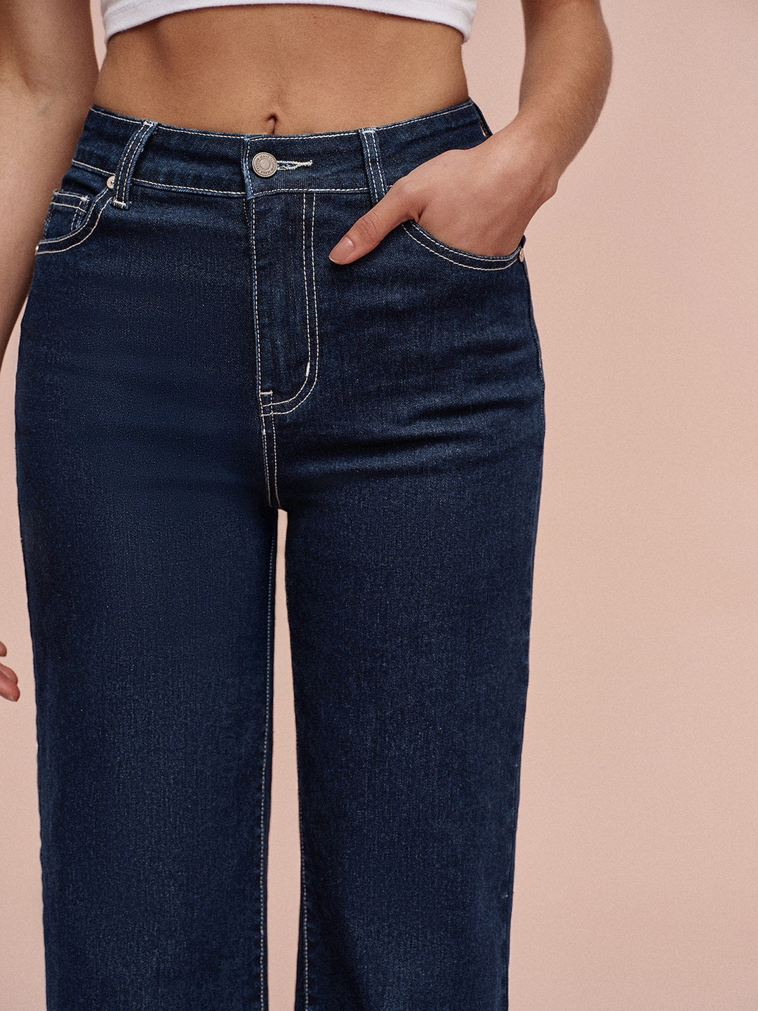 Jeans mit mittlerem Bund und geradem Bein