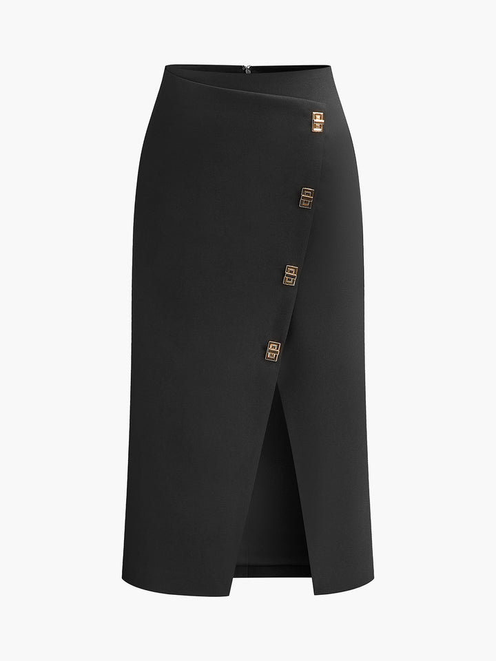 Rock mit Metalldetail und Schlitz