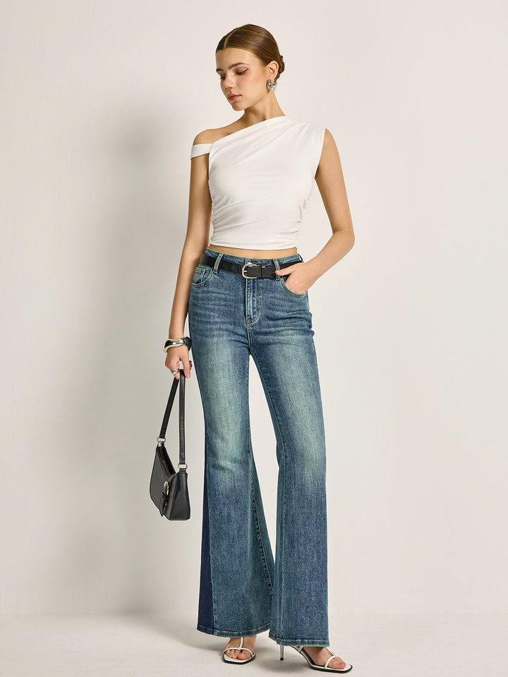 Asymmetrisches Rippstrick-Oberteil mit Cut-Out
