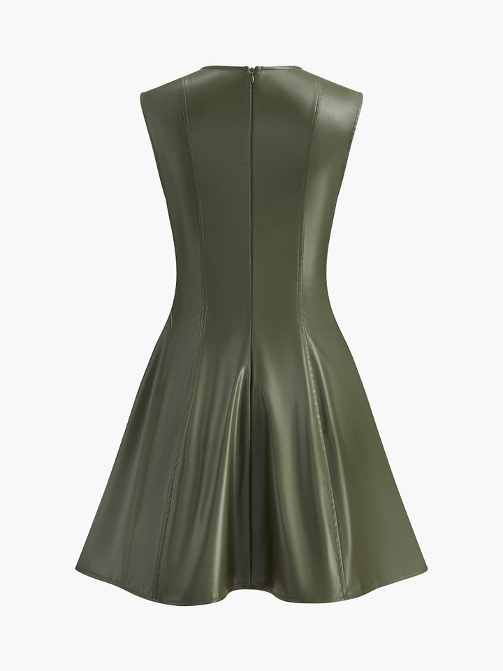 Ärmelloses Falten-Kleid aus Kunstleder