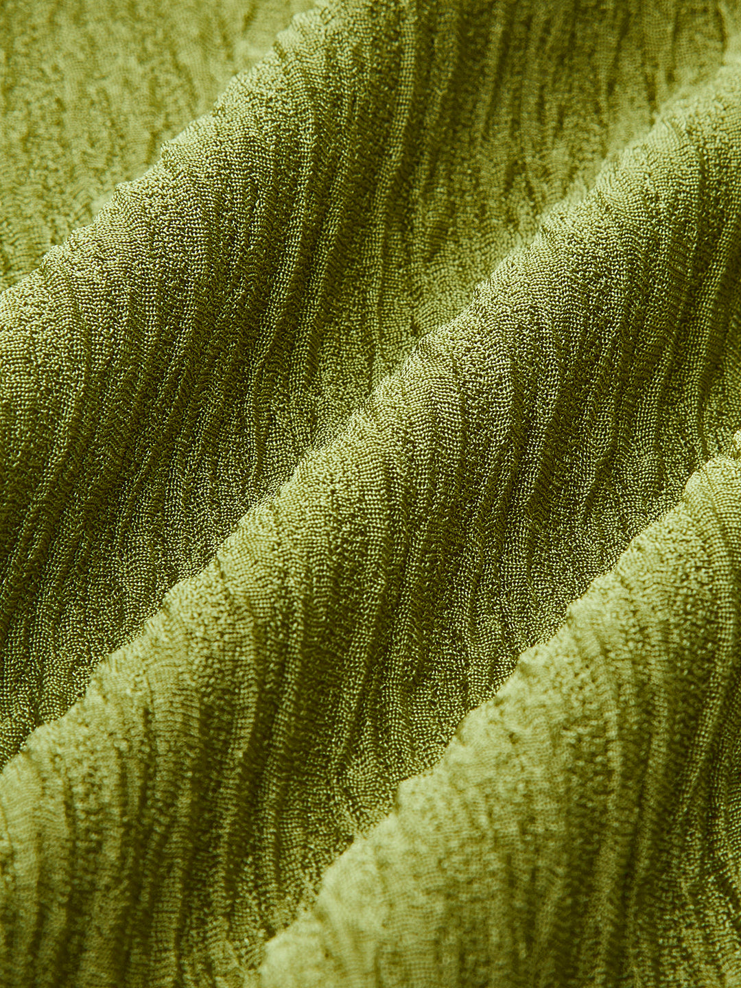 Gerüschter Twist-Badeanzug mit einem Schulterträger
