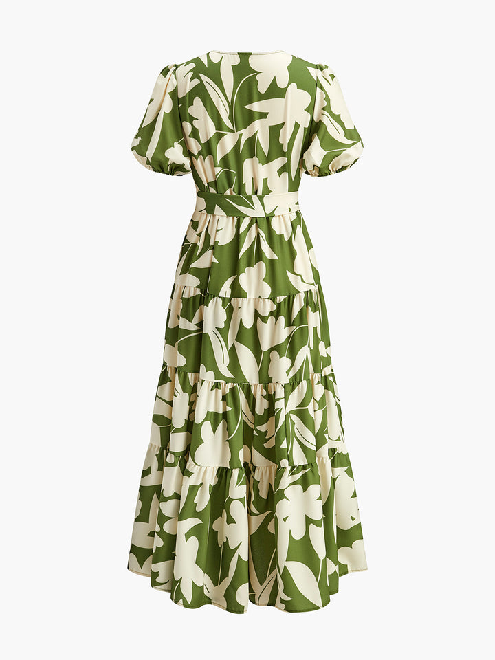 Geblümtes Kleid mit Gürtel