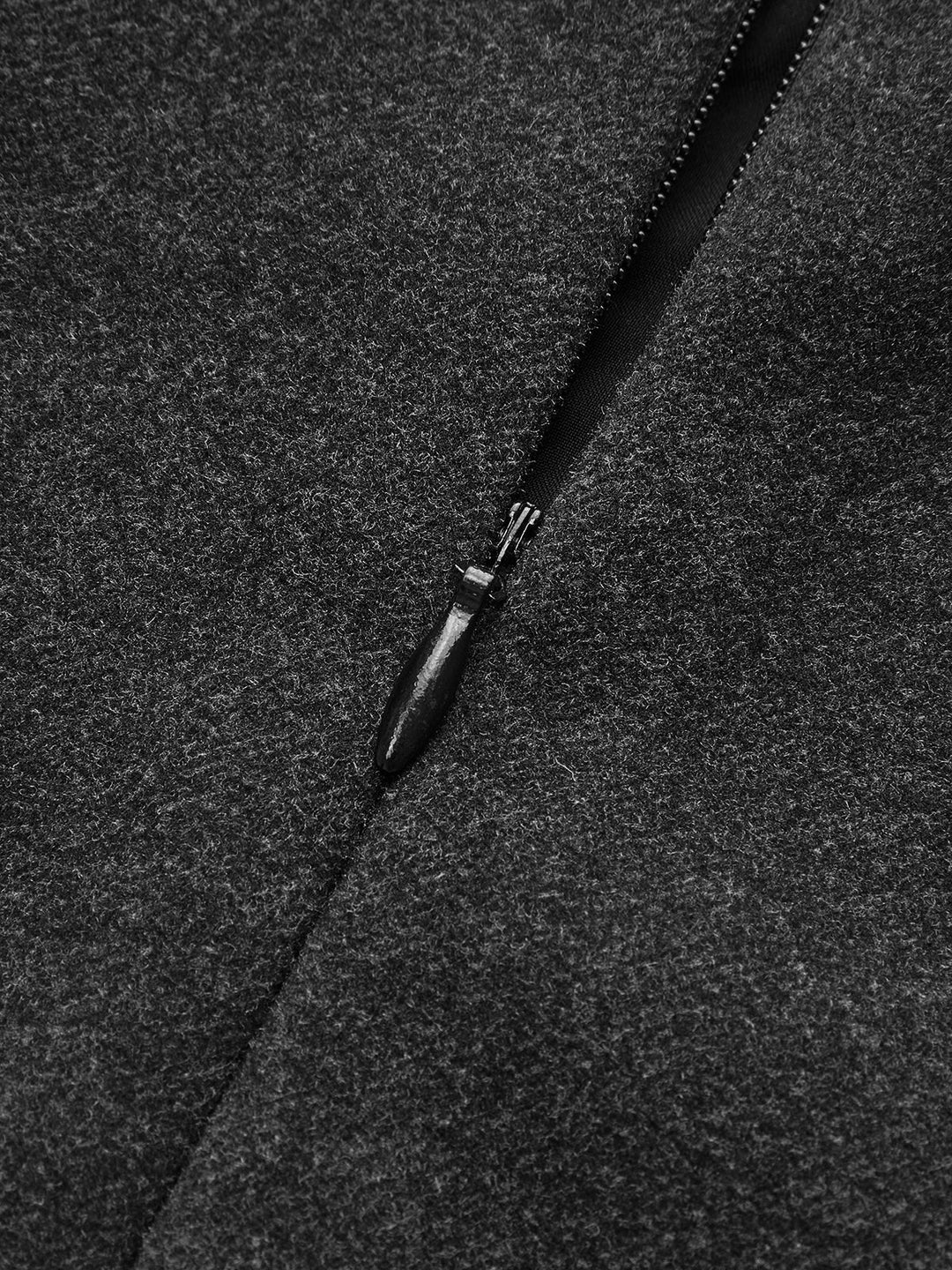 Eleganter Faltenrock mit Gürtel