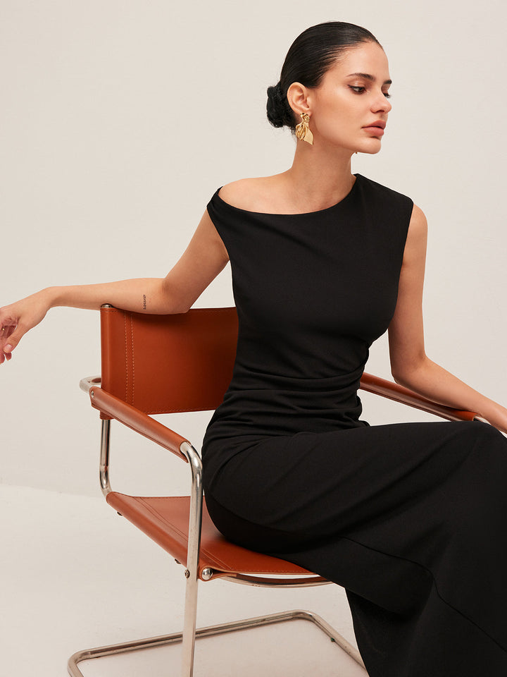 Asymmetrisches Schulterkleid