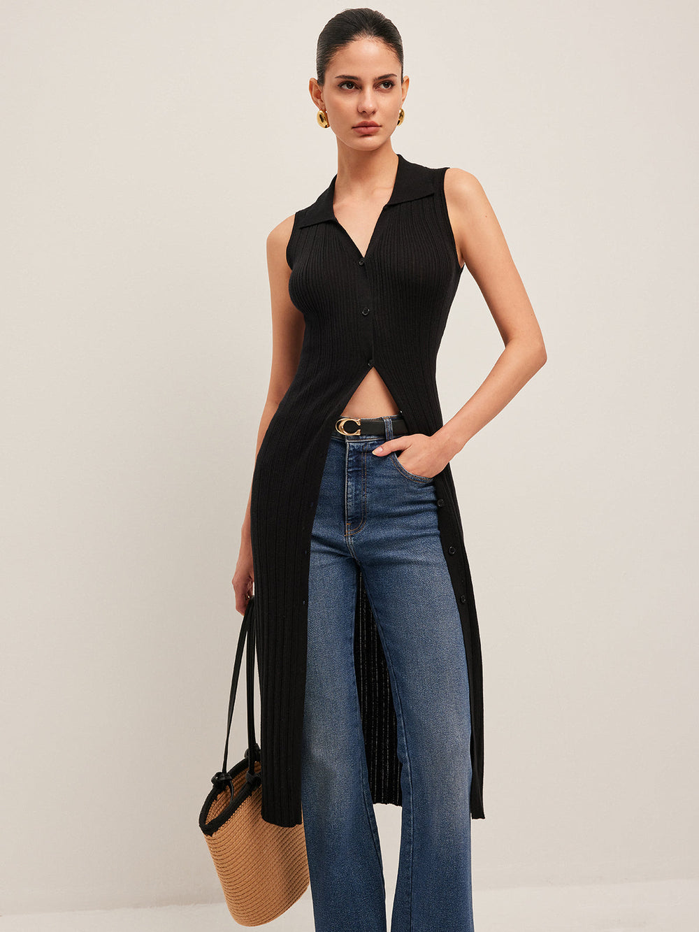 Geripptes Strickkleid mit Knopfleiste