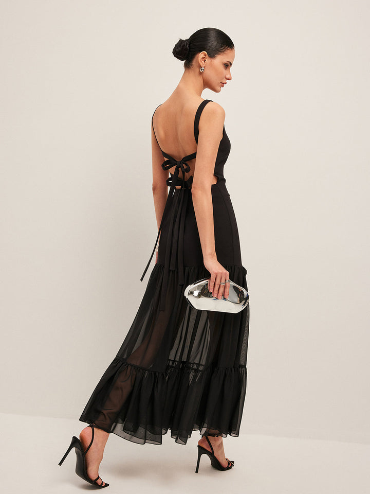 Kleid mit Sheer-Einsatz und Rüschensaum