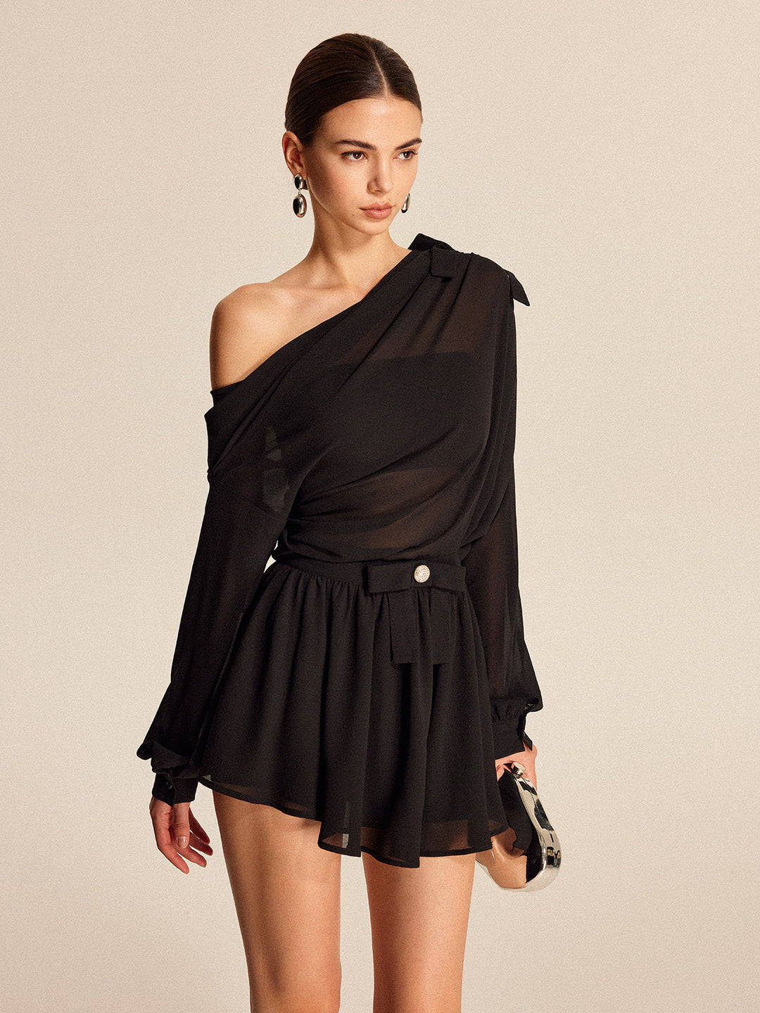Halbtransparenter Chiffon-Rock-Set mit One-Shoulder-Schleifendetail