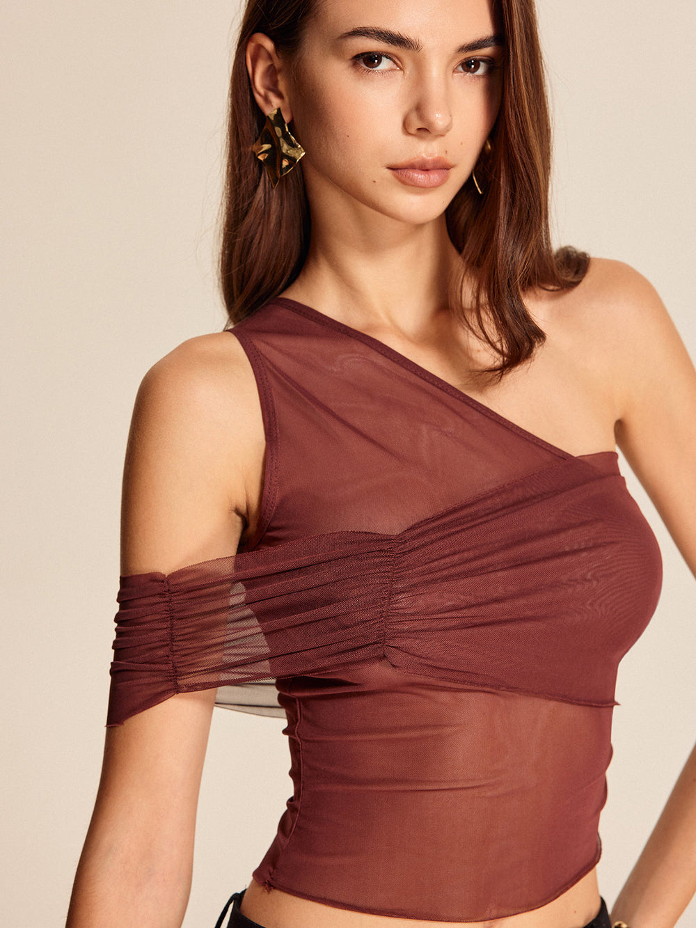 Halbdurchscheinendes One-Shoulder Mesh-Oberteil