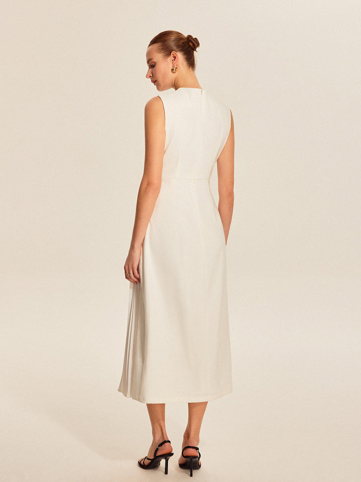 Ärmelloses Faltenkleid