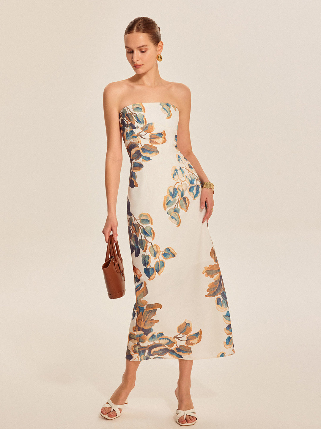 Geblümtes trägerloses Kleid