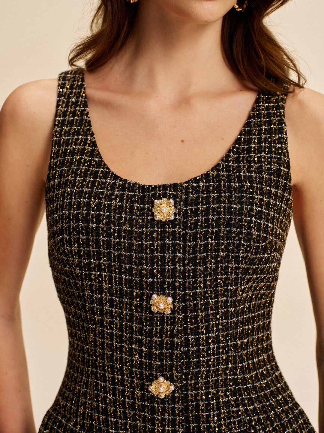Tweed Kleid mit Knöpfen und ohne Ärmel