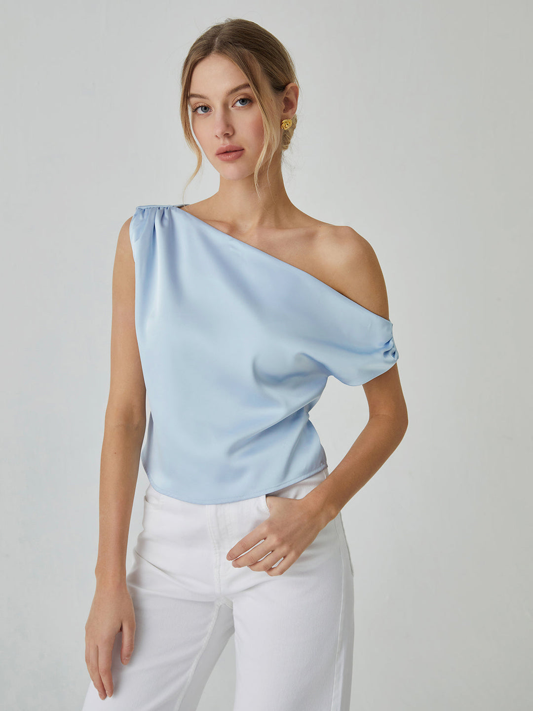 One-Schulter-Bluse mit Knoten