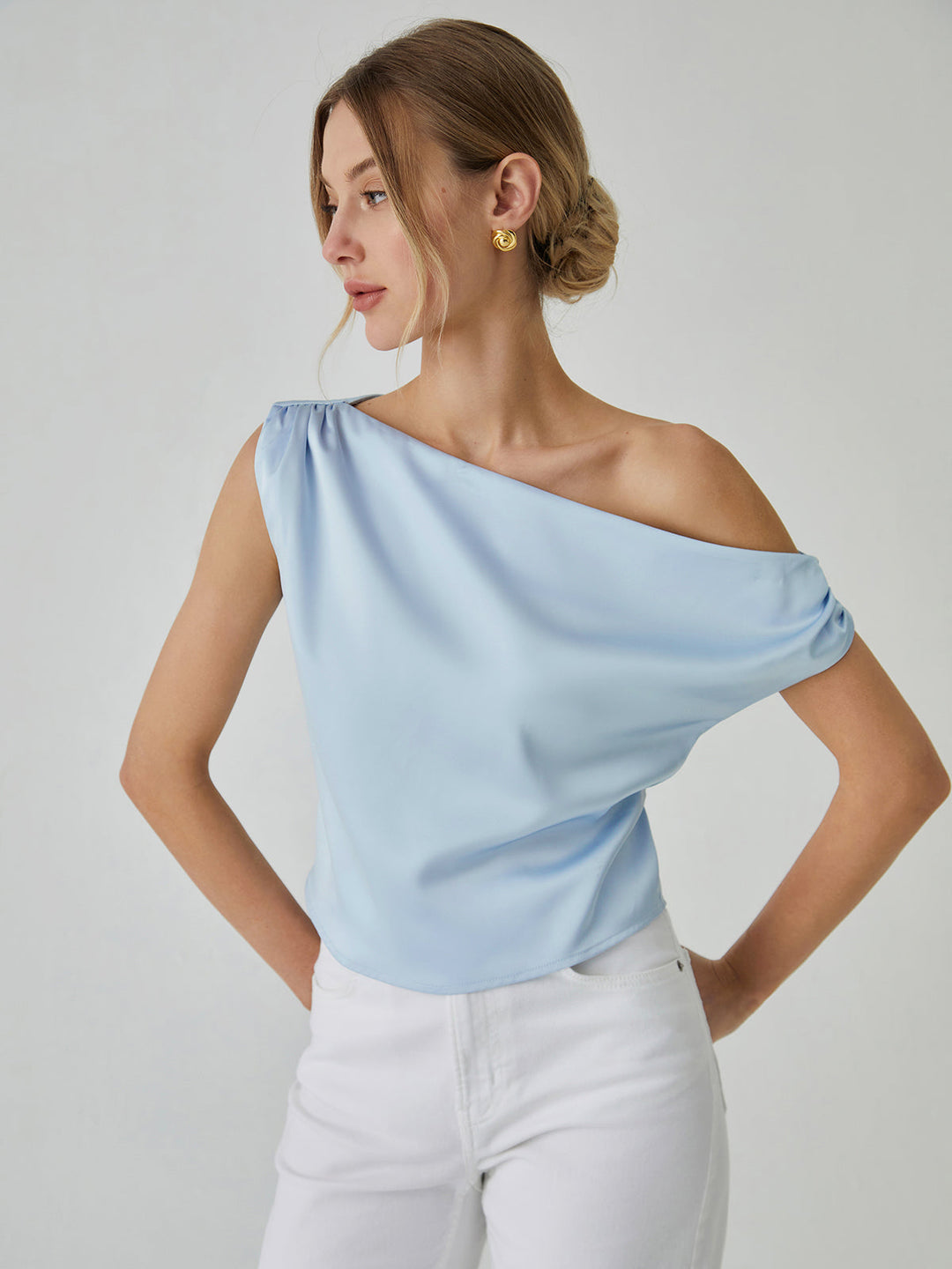 One-Schulter-Bluse mit Knoten
