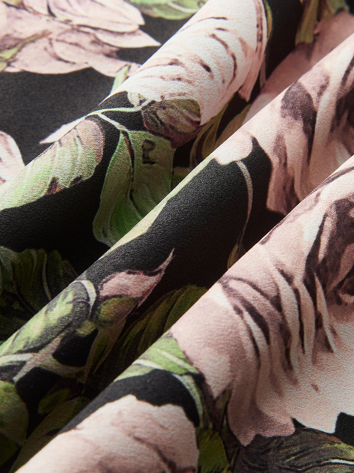Florales Spitzenkleid mit Bindebändchen