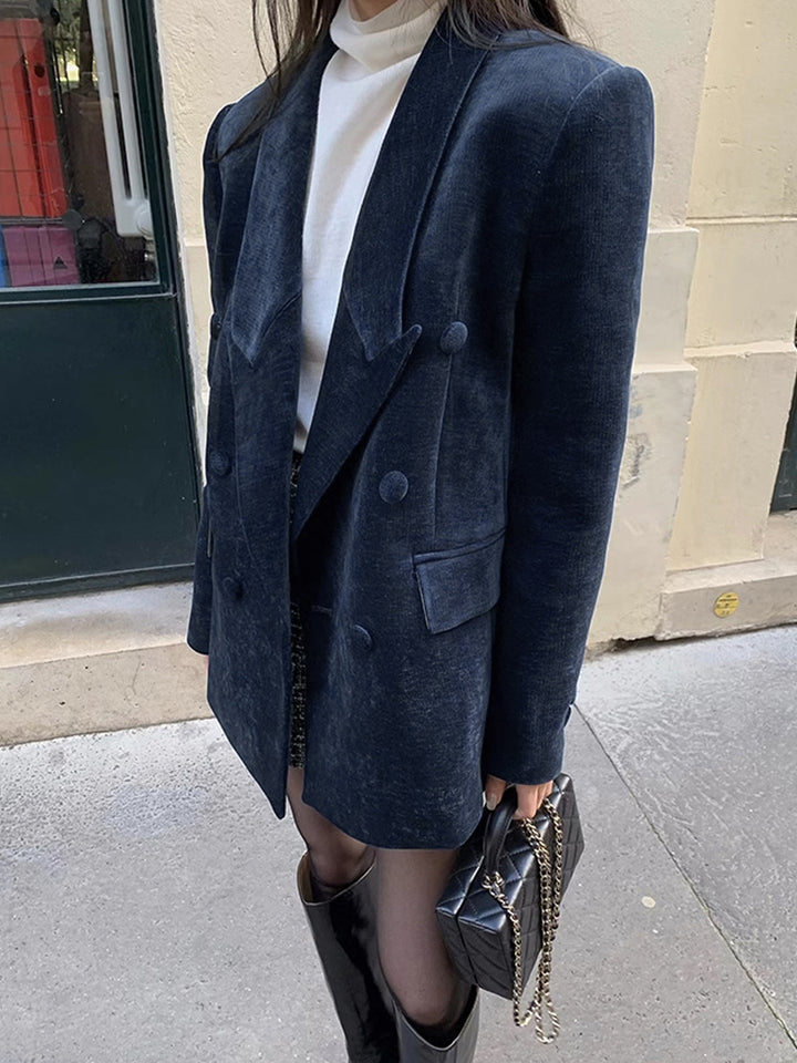Eleganter taillierter Blazer mit Knopfleiste