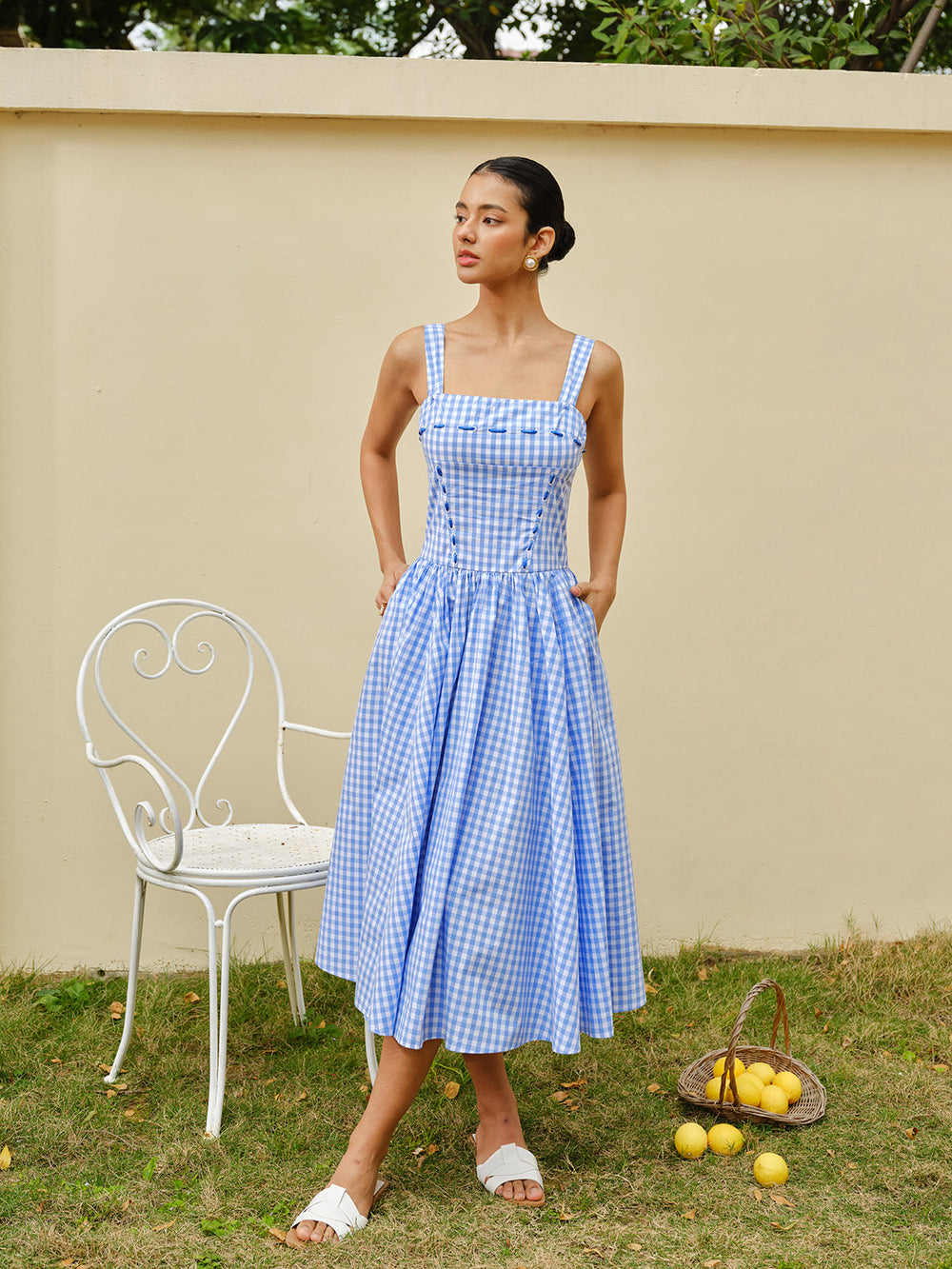 Spitzen-Corsagenkleid mit Schnürung