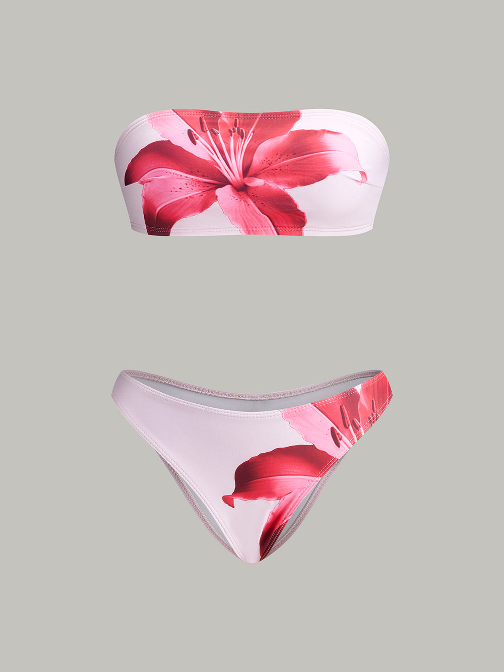 Geblümter Bandeau-Bikini mit Überwurfrock