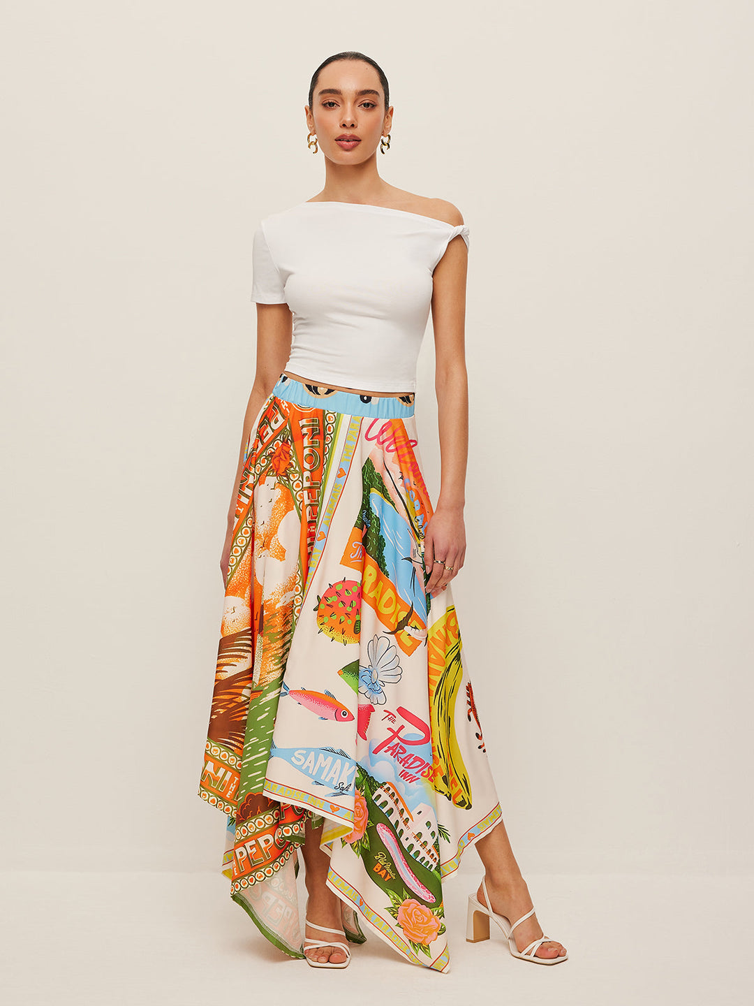 Rock mit asymmetrischem Saum
