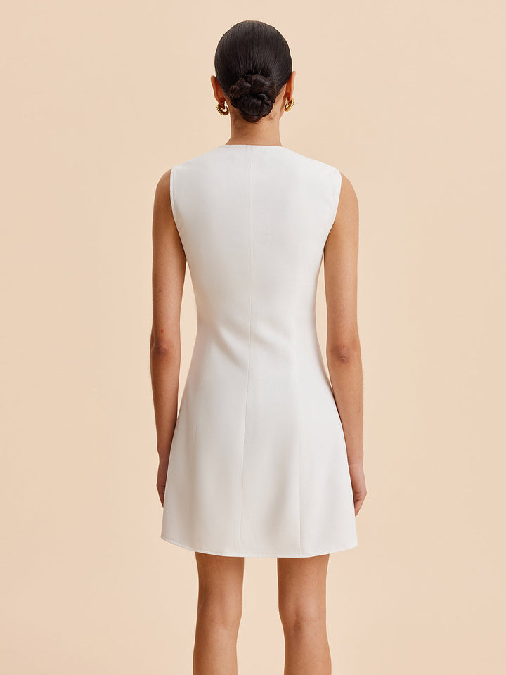 Asymmetrisches ärmelloses Kleid mit Knopfleiste