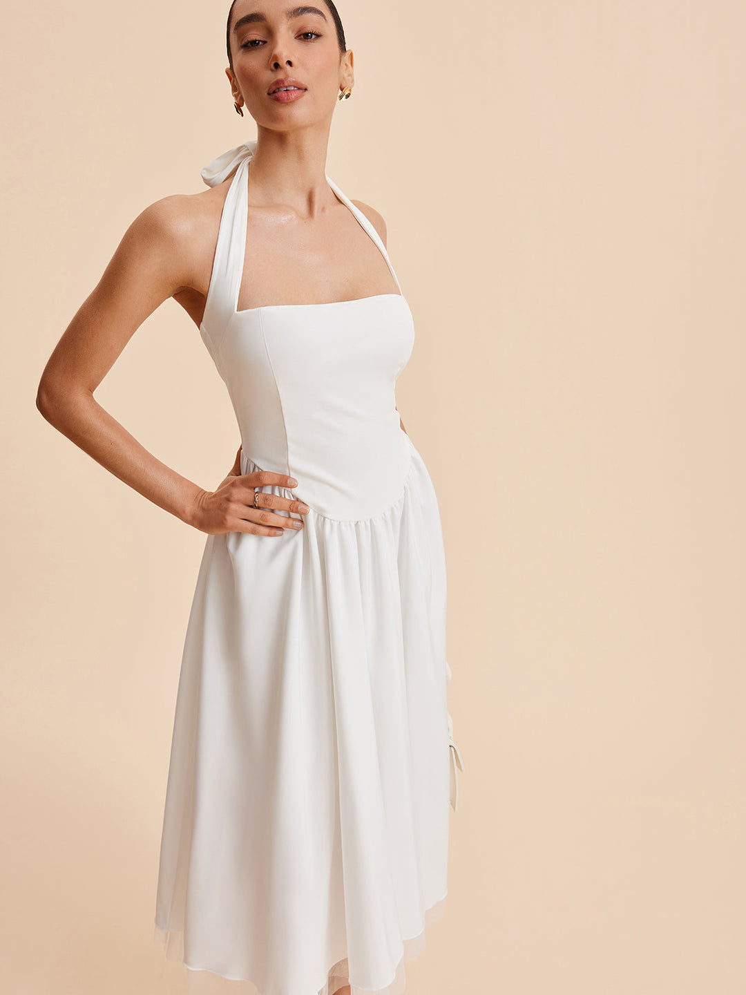Halter-Kleid ohne Rücken mit Reißverschluss und ärmellosem Design