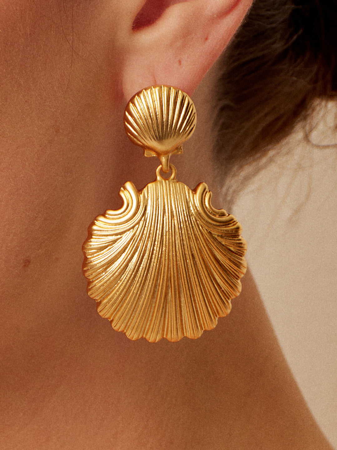 Gold Shell Drop Ohrringe