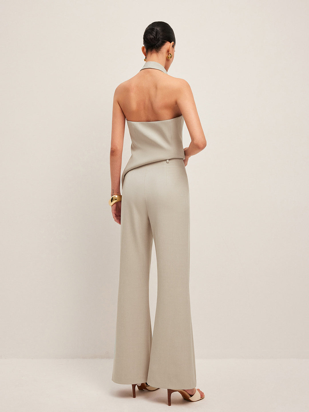 Hose mit weitem Bein und mittelhohem Bund