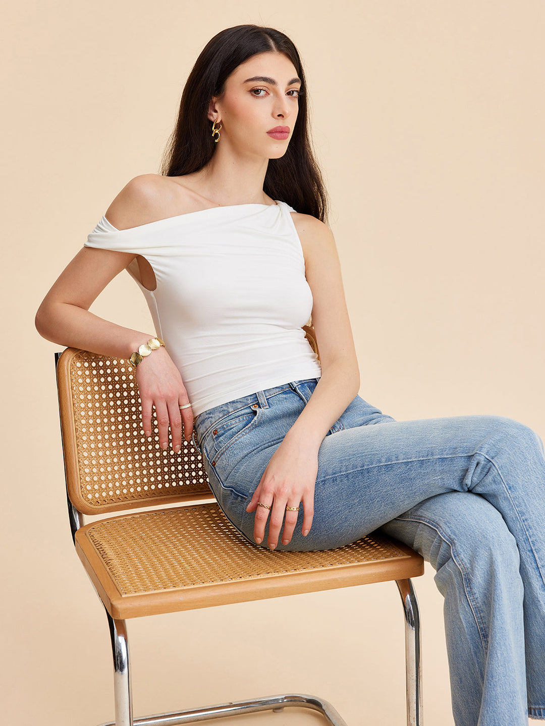Asymmetrisches One-Shoulder-Oberteil