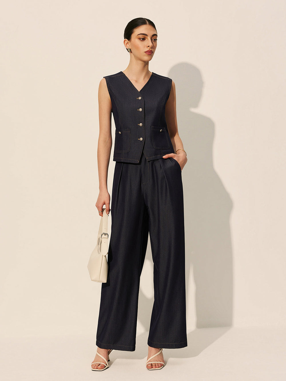 Denim Pockets Buttoned Weste