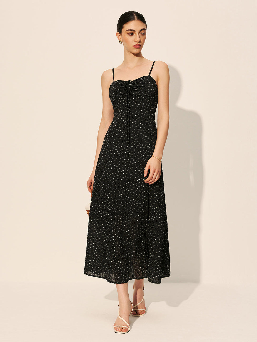 Kleid mit Polka Dots und Kordelzug