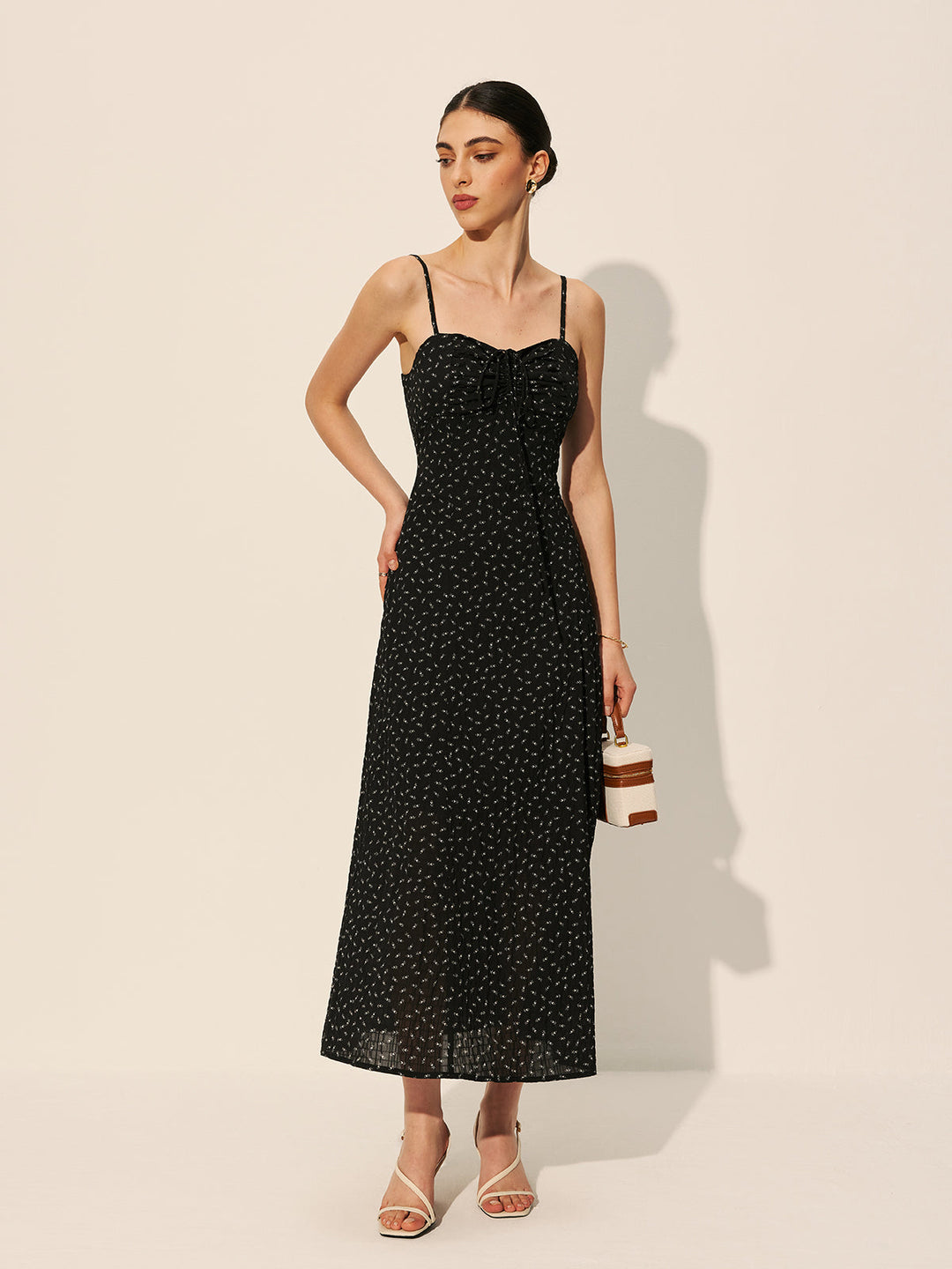Kleid mit Polka Dots und Kordelzug