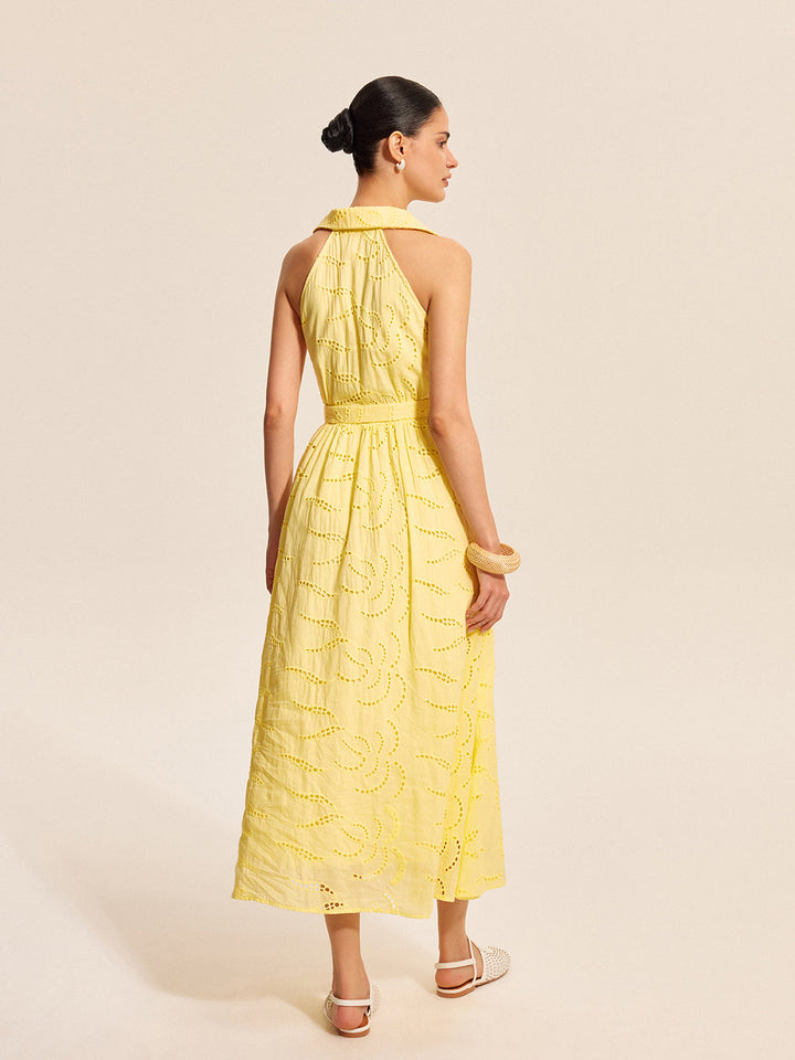 Baumwollkleid mit Gürtel und Stickerei