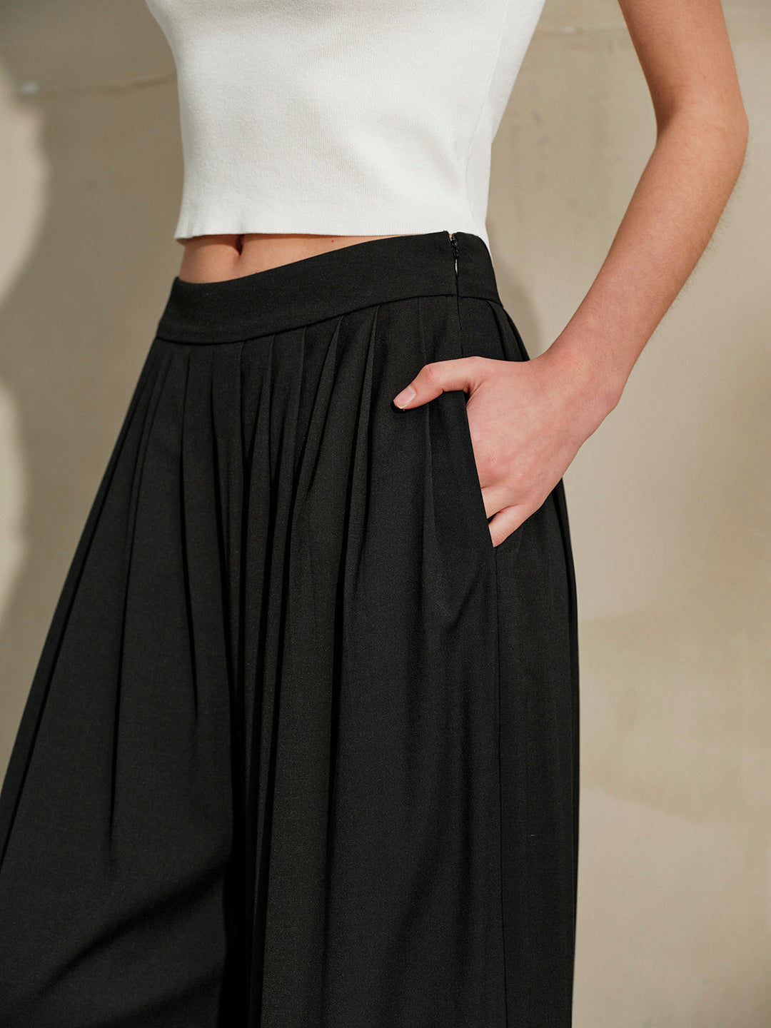 Mid-Waist Plisse Hose mit weitem Bein