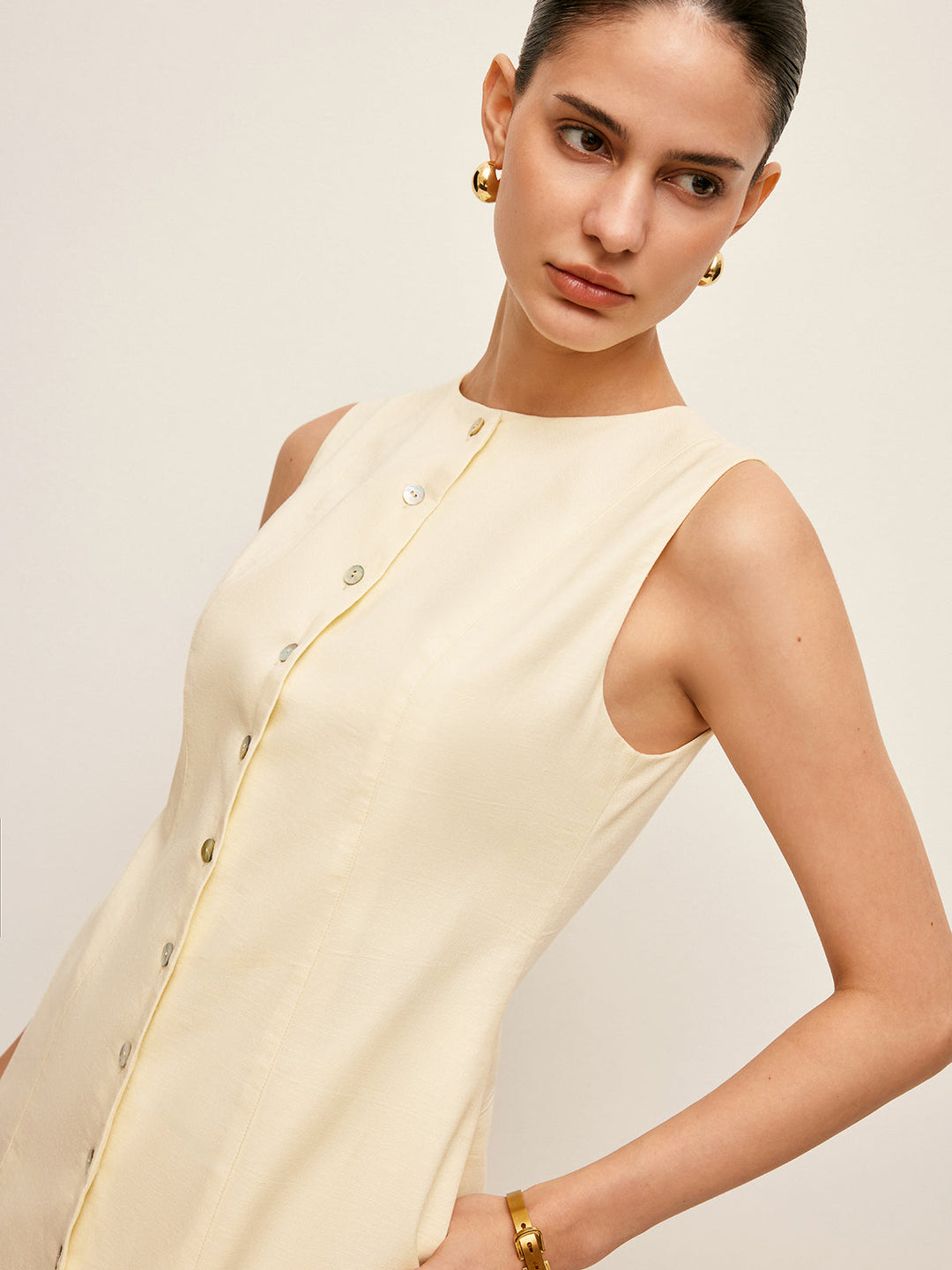 Kleid mit durchgehender Knopfleiste aus Baumwolle und Leinen, ärmellos