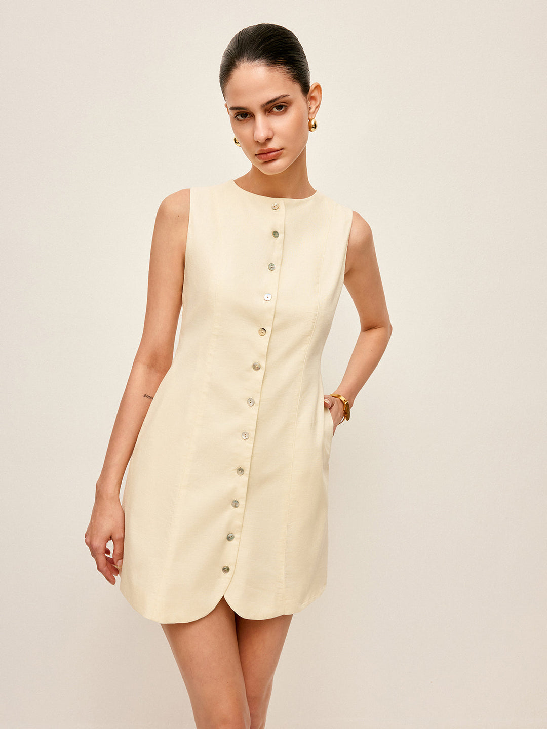 Kleid mit durchgehender Knopfleiste aus Baumwolle und Leinen, ärmellos